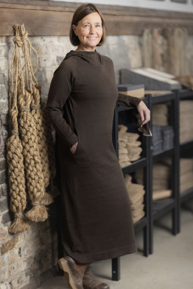 laadukas neulemekko - ruskea